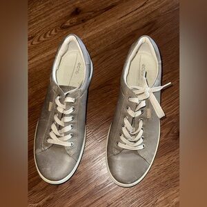 Ecco Taupe Leather Casual Shoes